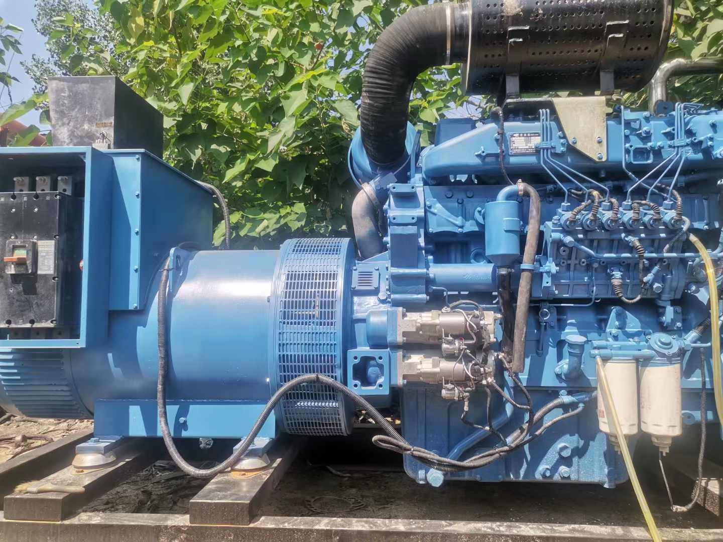 高安详细说明降低 800kW 柴油发电机输出电流波动的方法